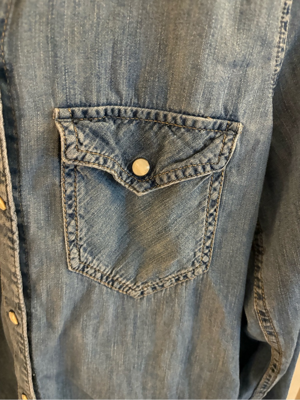 Gap Denim Light Blue Western Shirt with pearl snap buttons - Picture 8 of 16